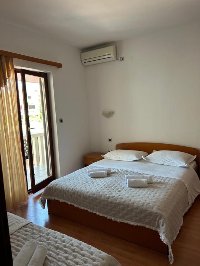 Apartmani Baki Podstrana Luaran gambar