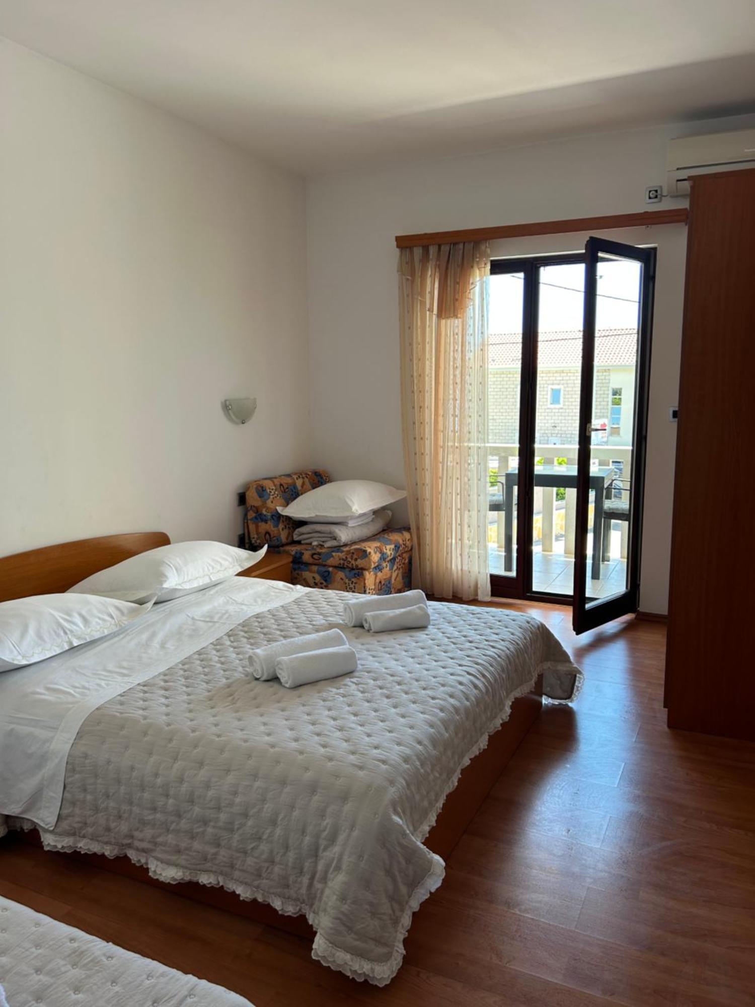 Apartmani Baki Podstrana Luaran gambar