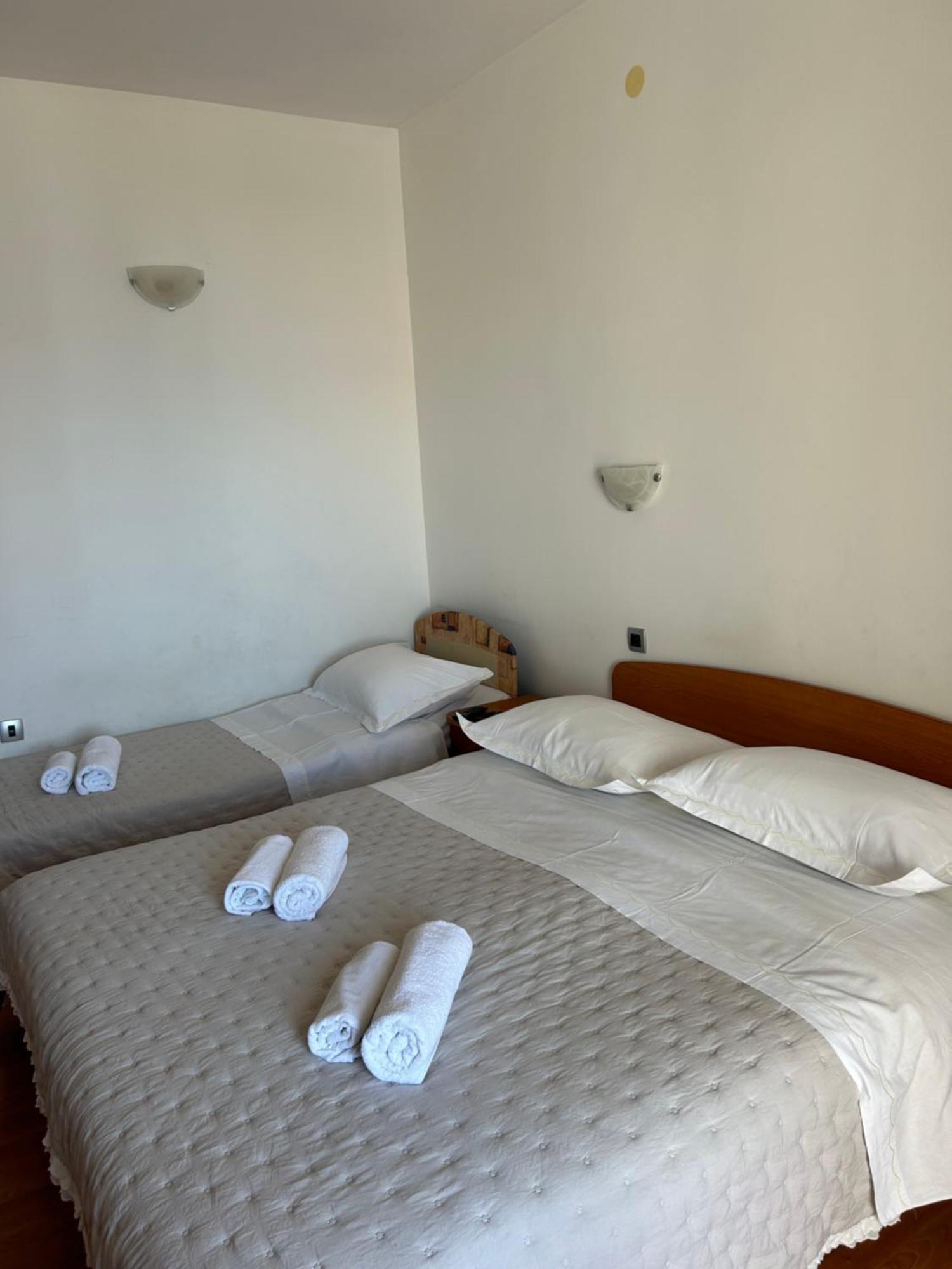 Apartmani Baki Podstrana Luaran gambar