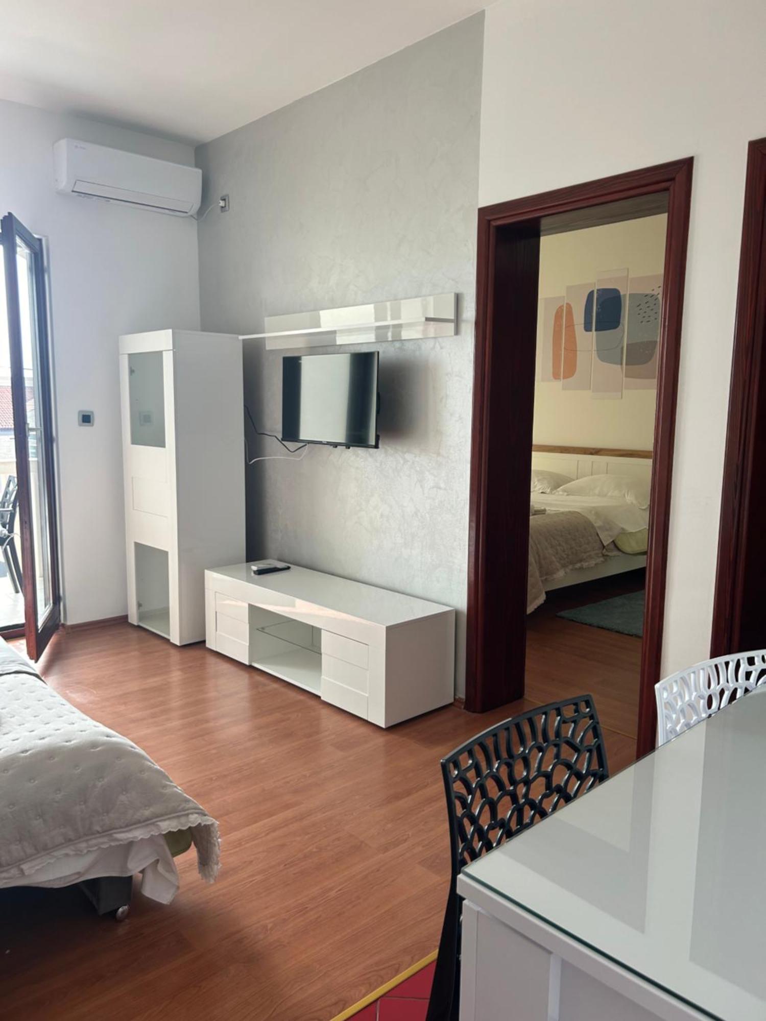 Apartmani Baki Podstrana Luaran gambar
